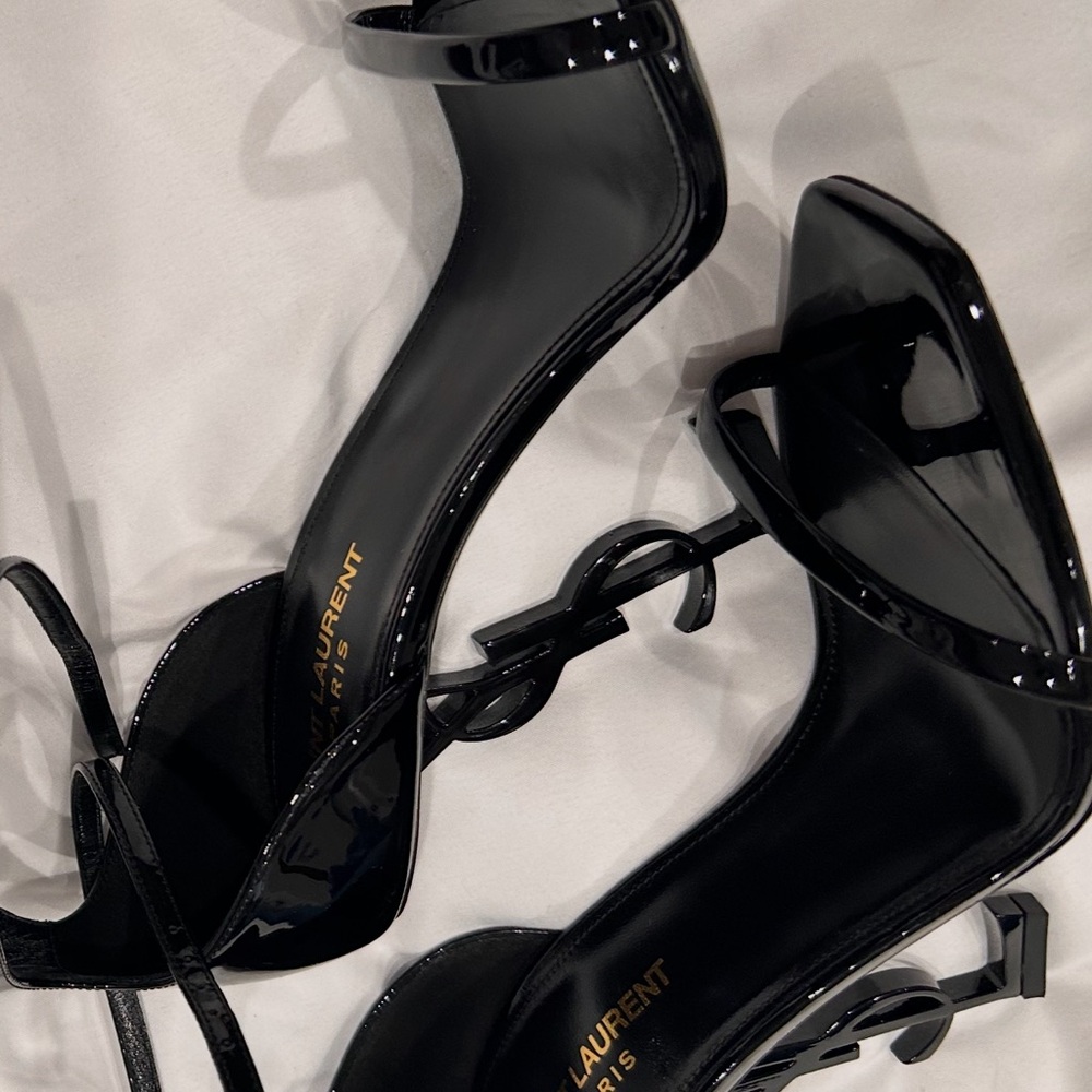 Saint Laurent Glossy Black Heels